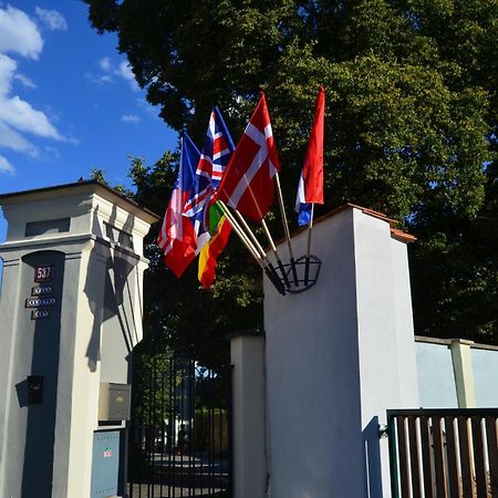 Penzion Vila Elektra Бехинє Екстер'єр фото